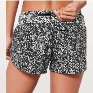 Lululemon Speed Up Short *2.5 size 8